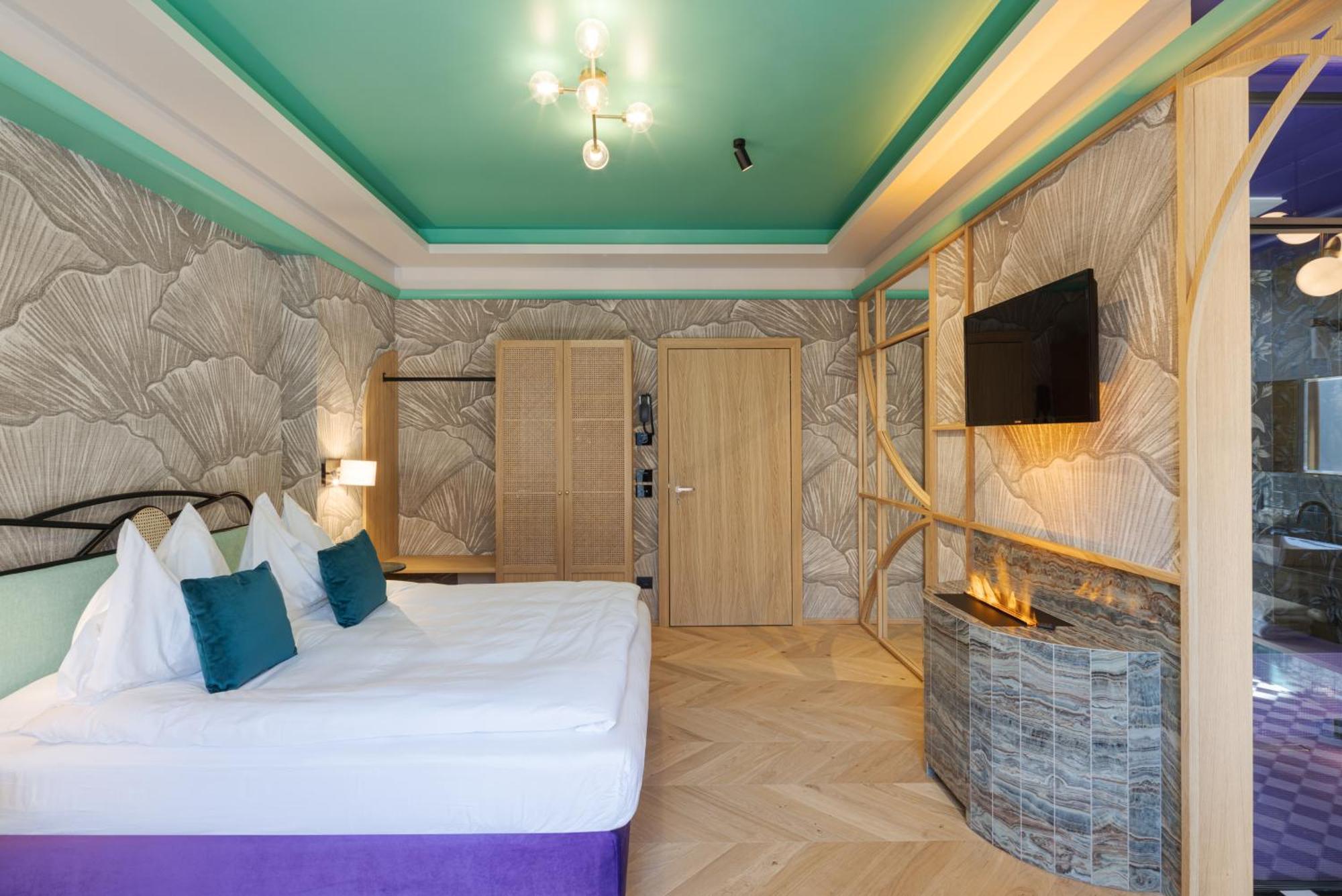 סוראגה Latemar - Hotel Suites Spa מראה חיצוני תמונה