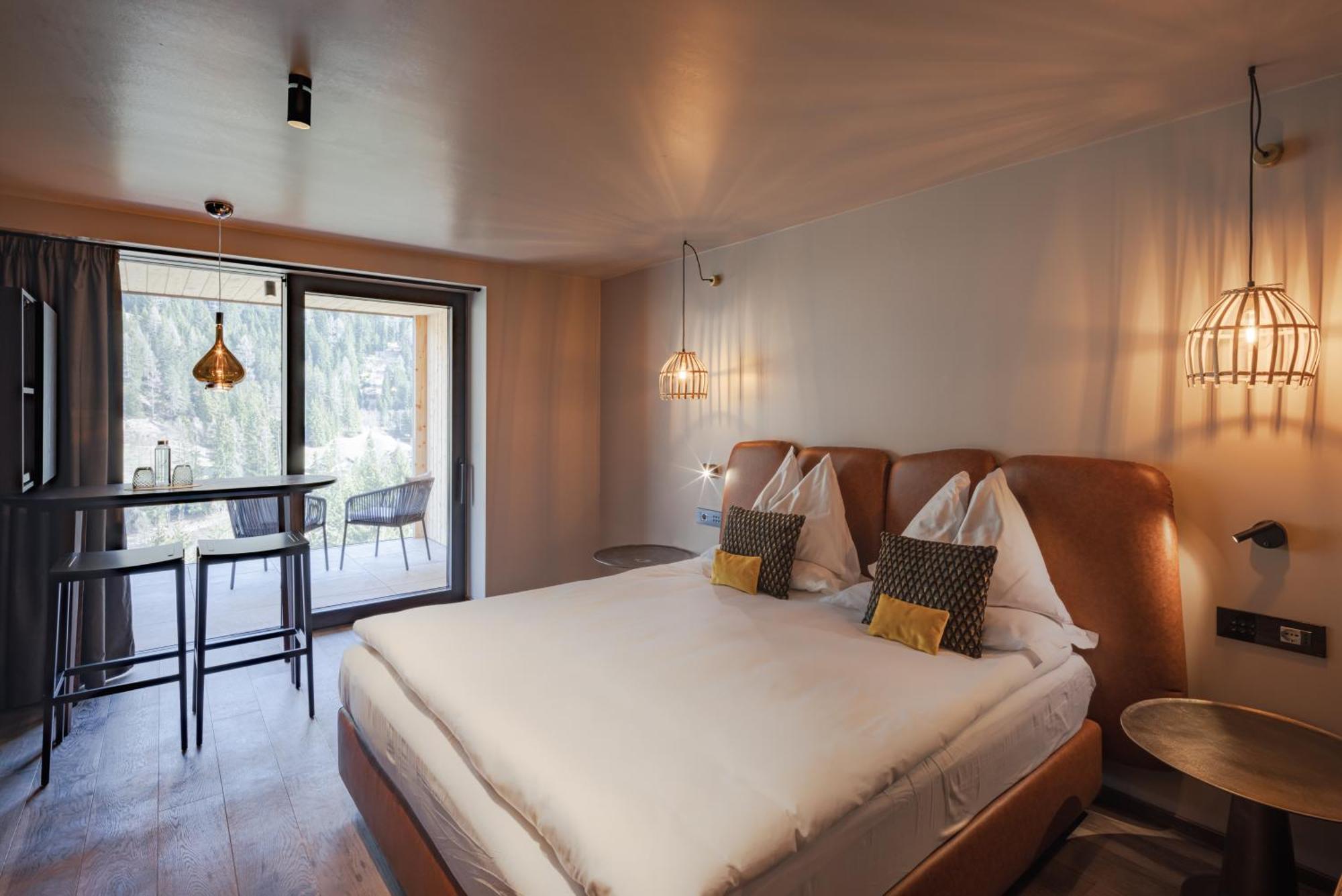 סוראגה Latemar - Hotel Suites Spa מראה חיצוני תמונה
