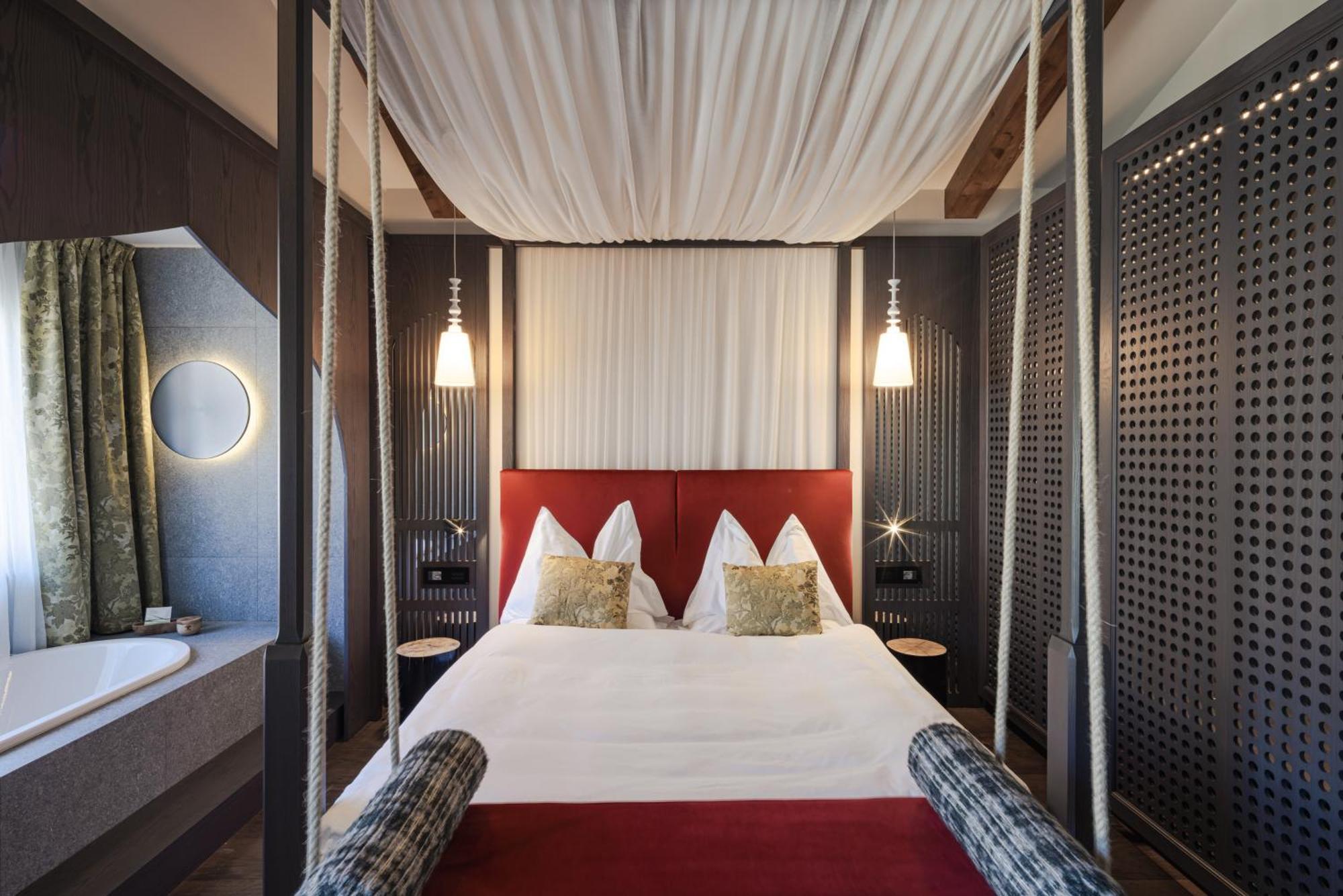 סוראגה Latemar - Hotel Suites Spa מראה חיצוני תמונה