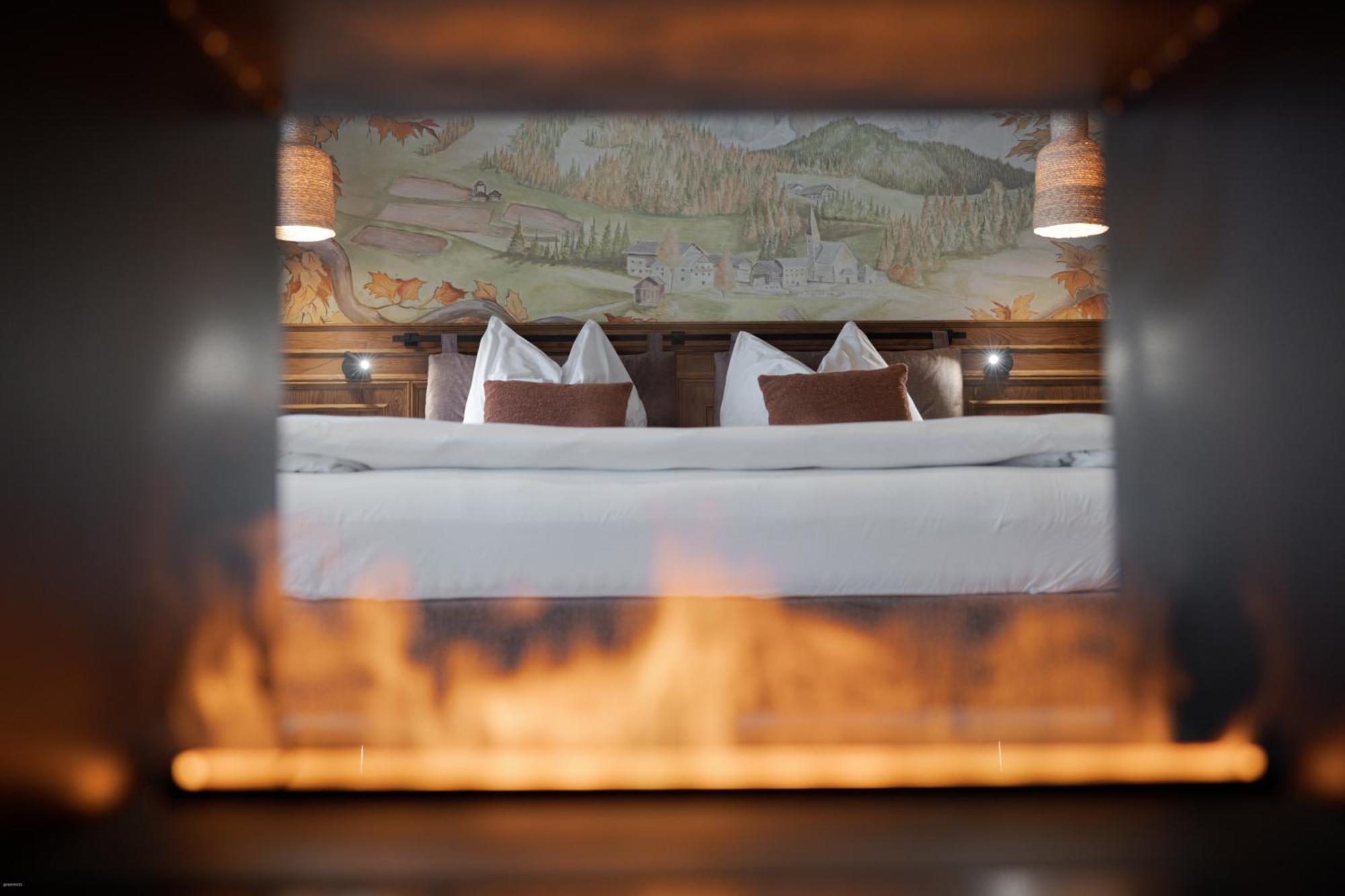 סוראגה Latemar - Hotel Suites Spa מראה חיצוני תמונה